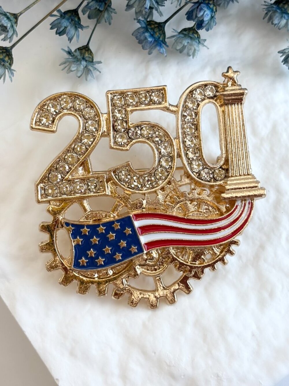 Patriotic American Flag USA 250th Anniversary July 4th Gold Toned Brooch Pin